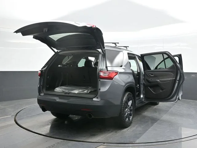 Used 2020 Gray Chevrolet RS image 29