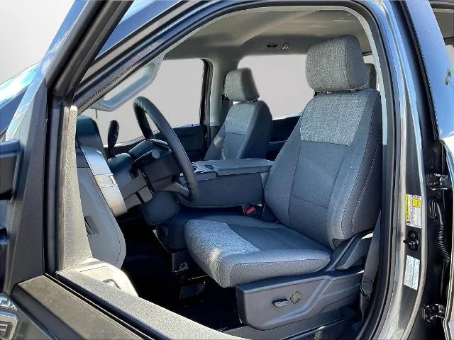 New 2027 Carbonized Gray Metallic Ford F-250® XLT image 72