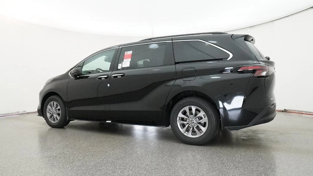 New 2026 Midnight Black Metallic Toyota XLE image 4