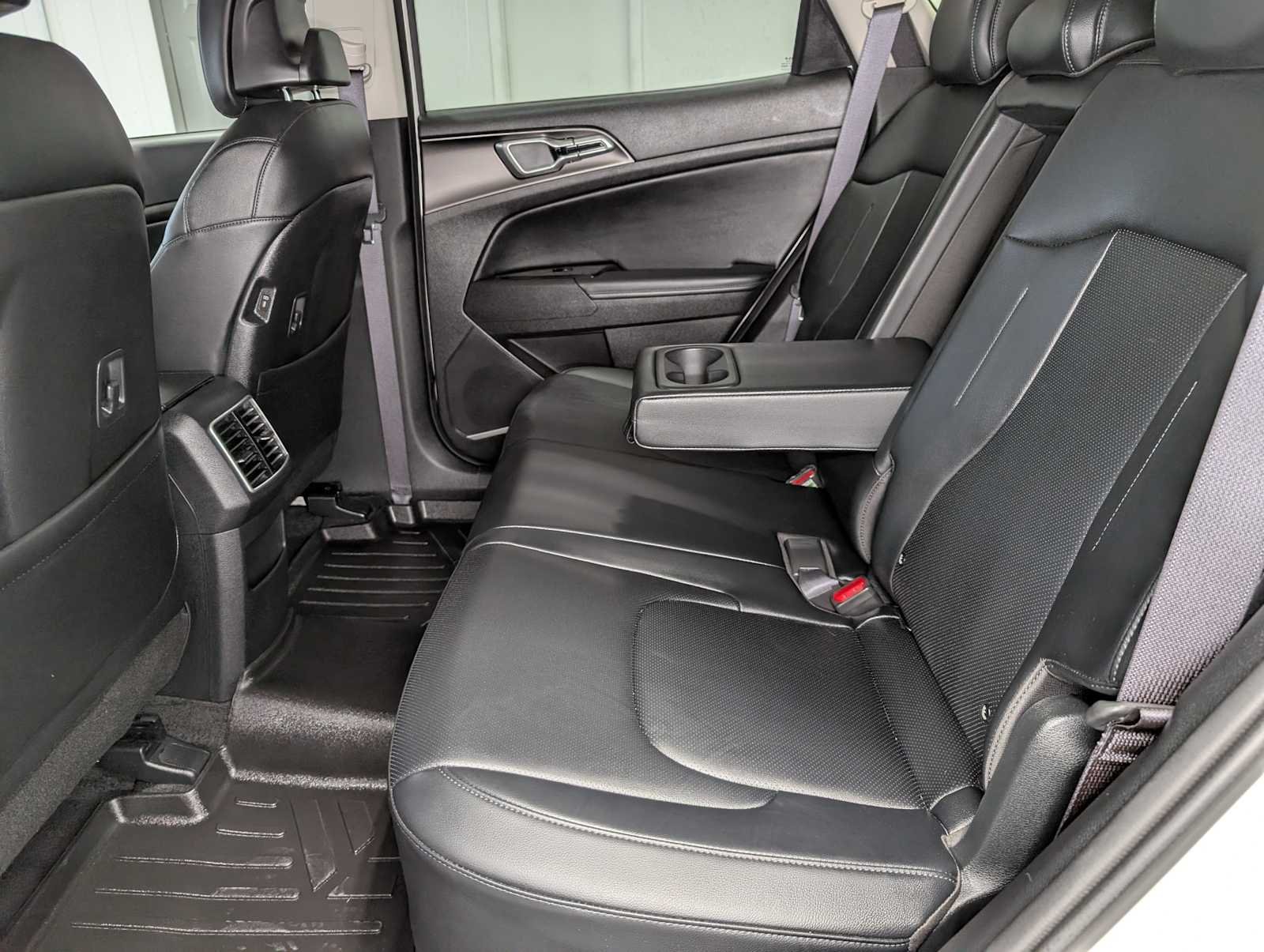 Certified Used 2023 Snow White Pearl Kia EX image 22
