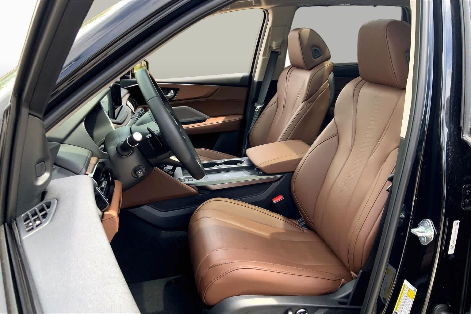 Certified Used 2026 Majestic Black Pearl Acura w/Technology Package image 8