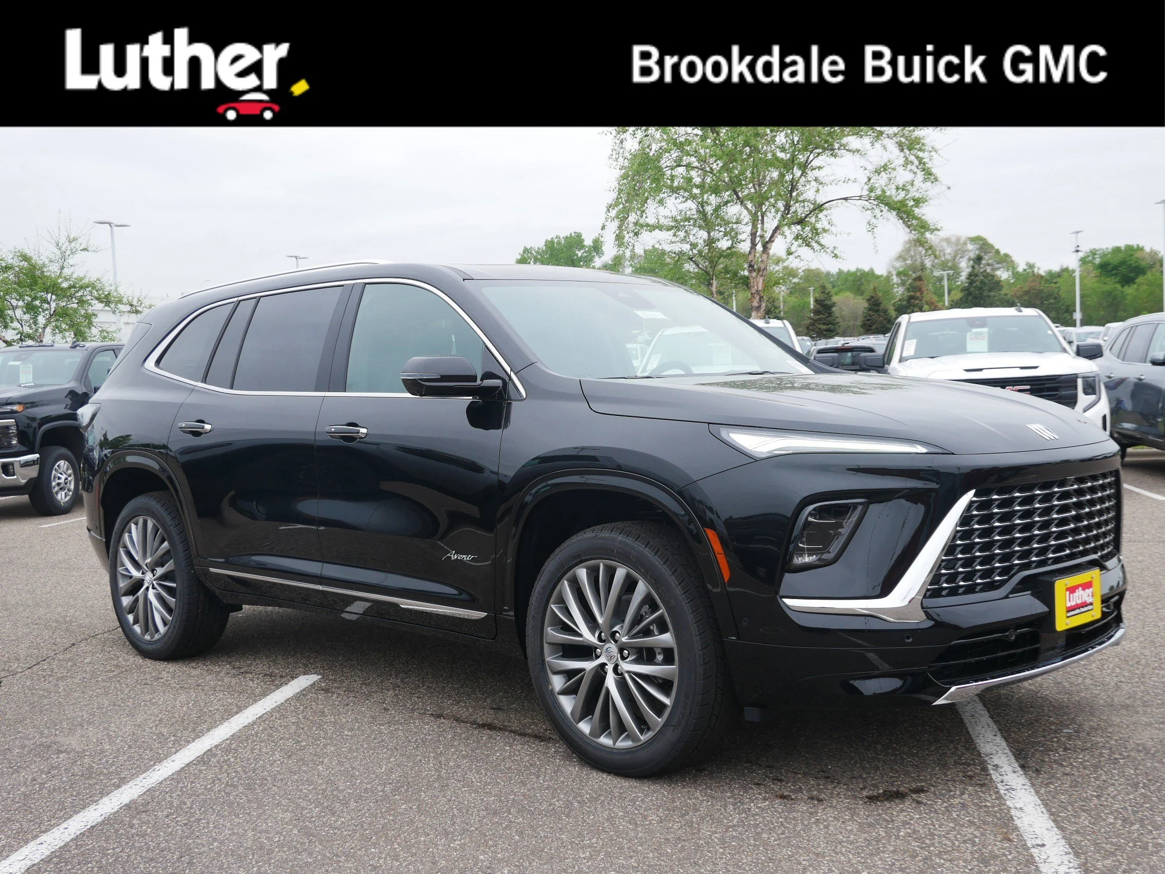 2026 Buick Enclave Avenir AWD's photo