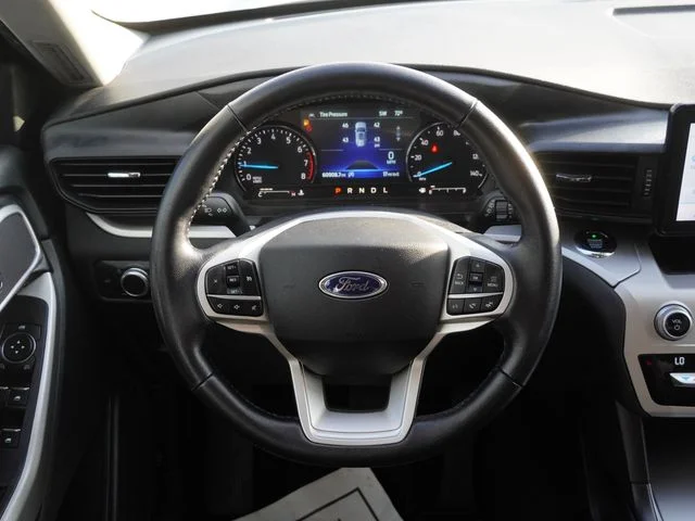 Used 2021 White Ford XLT image 17