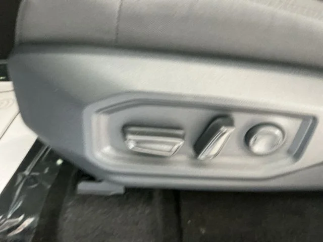 2026 Toyota Tundra SR5 - Photo 16