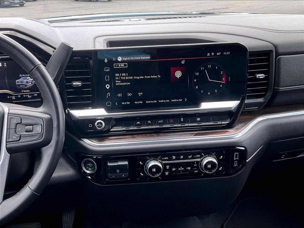 Used 2025 Silver GMC SLT image 18