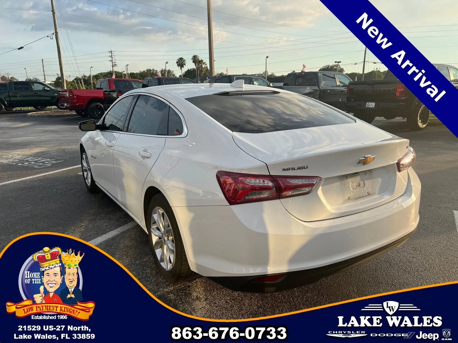 Used 2022 White Chevrolet LT image 3