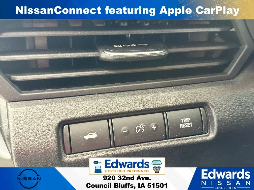 Used 2024 Black Nissan 2.5 SR image 23
