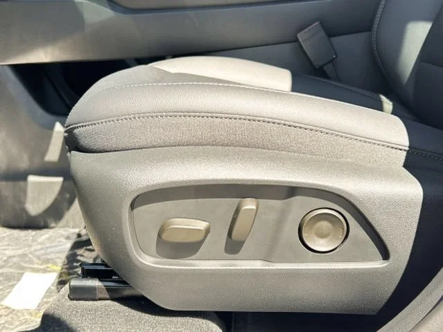 2026 Chevrolet Equinox LT - Photo 28