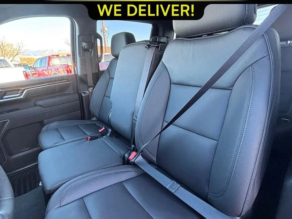 New 2025 Summit White Chevrolet LT image 18