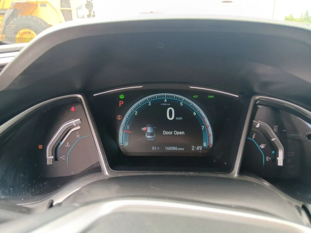 Used 2017 White Honda Touring image 18