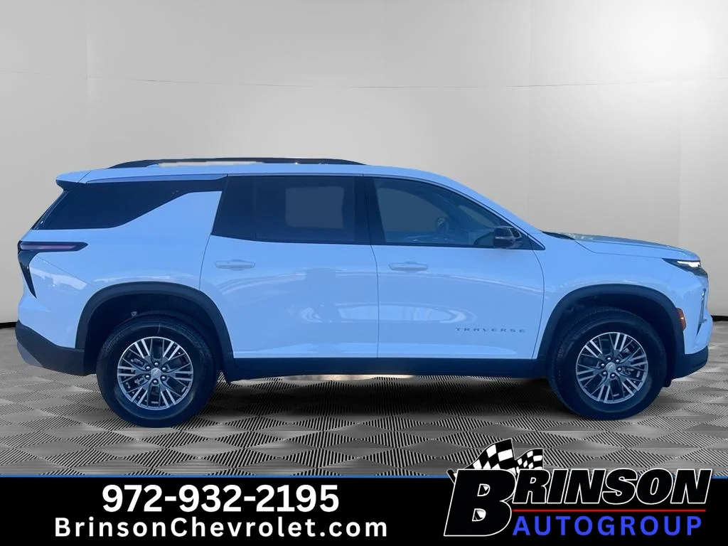 New 2027 Summit White Chevrolet LT image 4