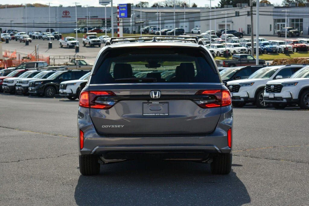 New 2026 Modern Steel Metallic Honda EX-L image 5