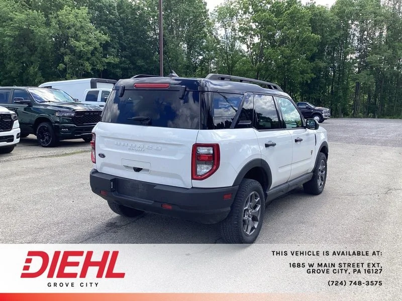Used 2022 White Ford Badlands image 7