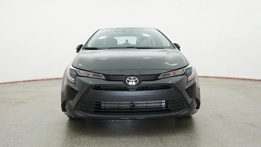 New 2026 Midnight Black Metallic Toyota LE image 12