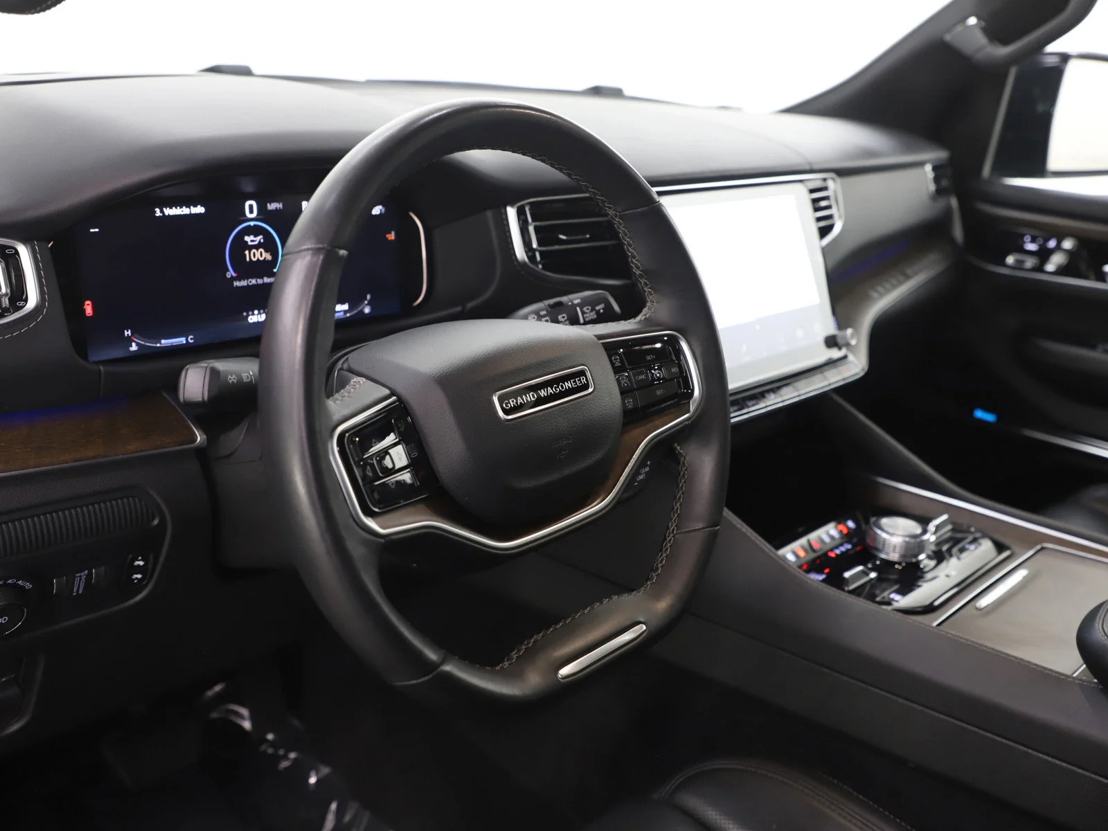 Used 2024 Silver Zynith Jeep  image 26