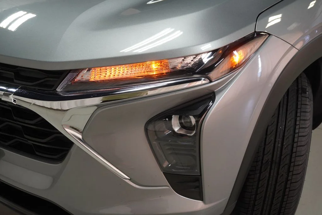 Used 2025 Sterling Gray Metallic Chevrolet LS image 41