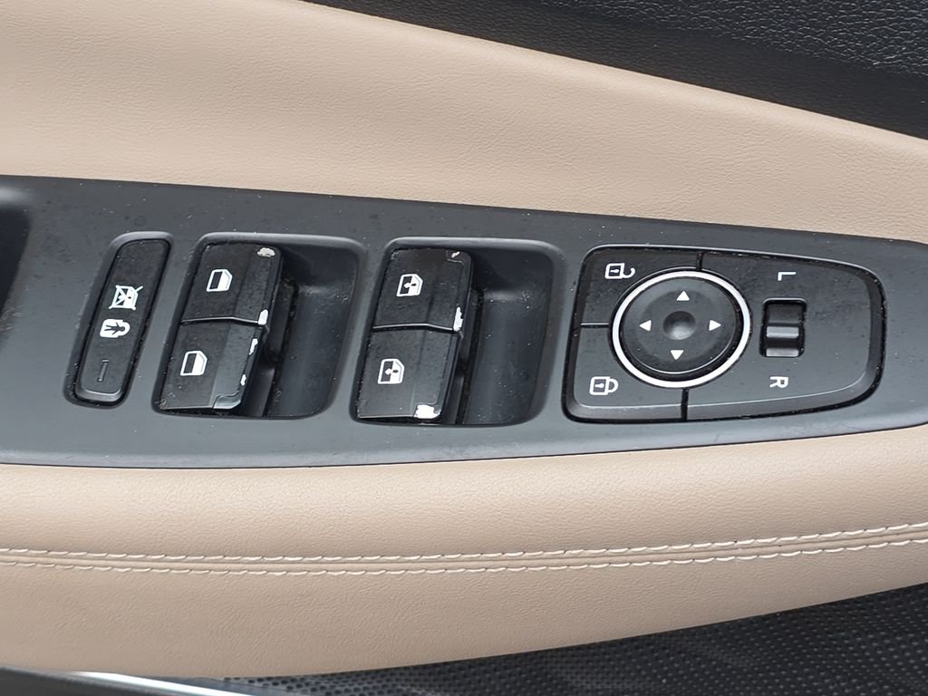 Used 2019 Gray Hyundai Ultimate image 30