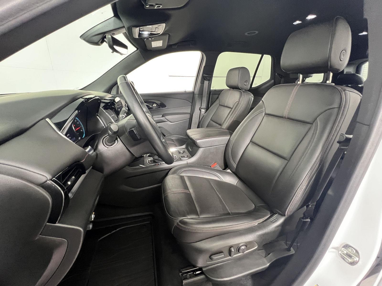 Used 2023 Summit White Chevrolet RS image 2