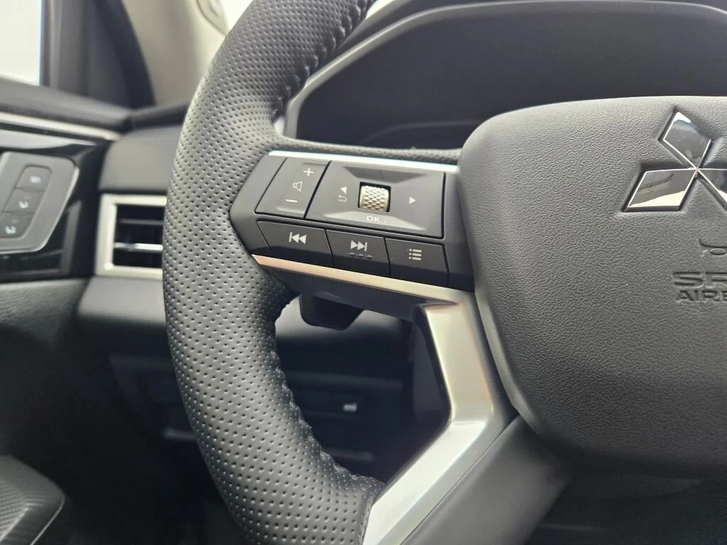 2026 Mitsubishi Outlander SEL - Photo 31