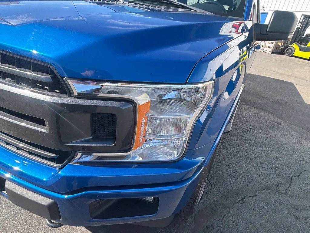 Used 2018 Lightning Blue Ford XLT image 15