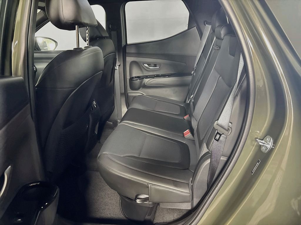 Used 2026 Green Hyundai Limited image 21