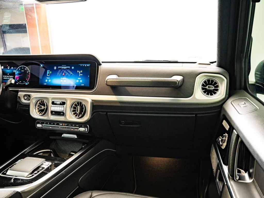 Certified Used 2025 Manufaktur Platinum Magno Mercedes-Benz G 550 image 46