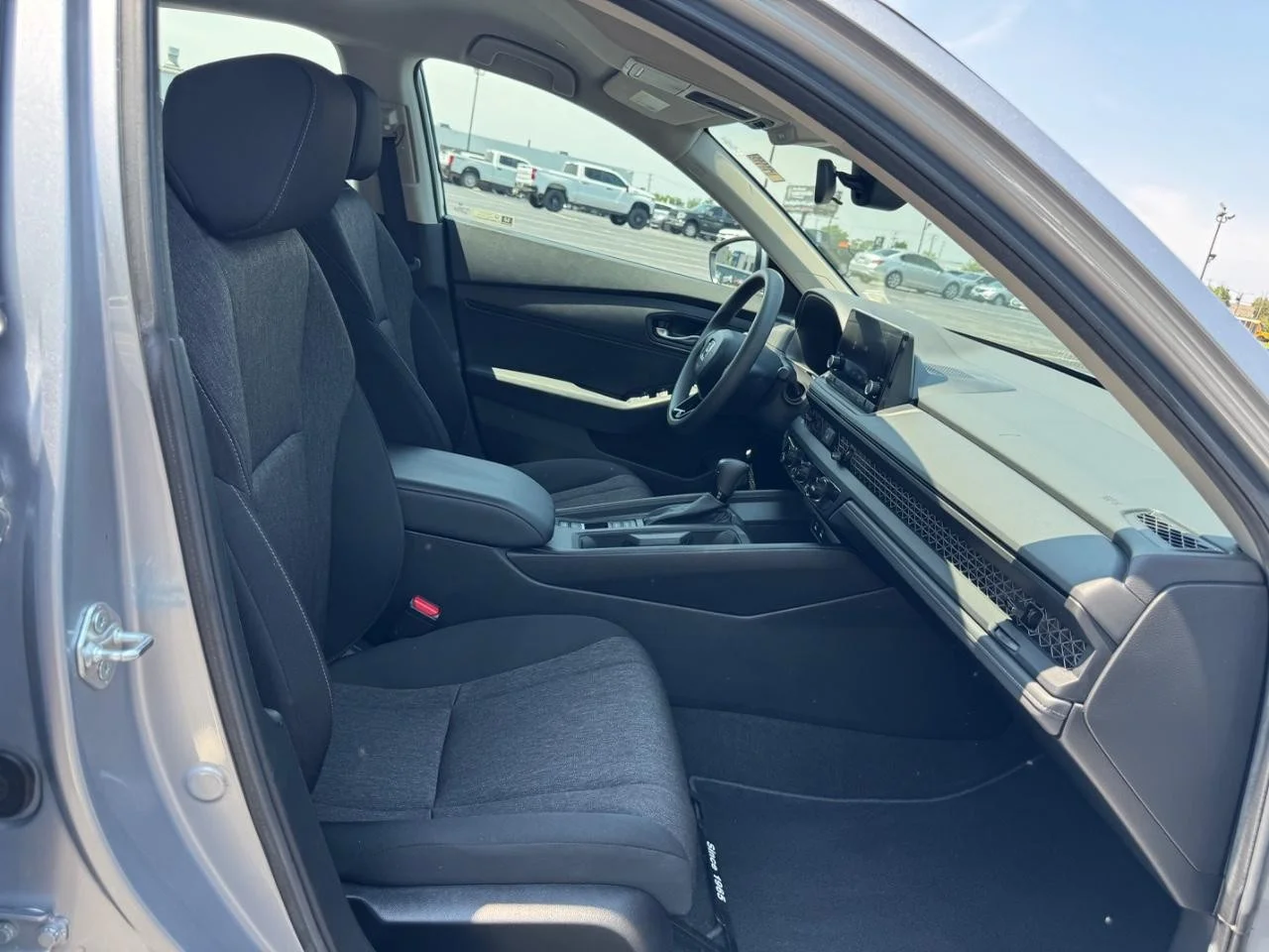 2025 Honda Accord LX - Photo 18