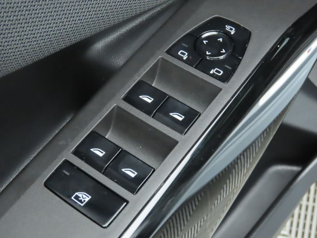 2026 BMW X3 30 - Photo 24