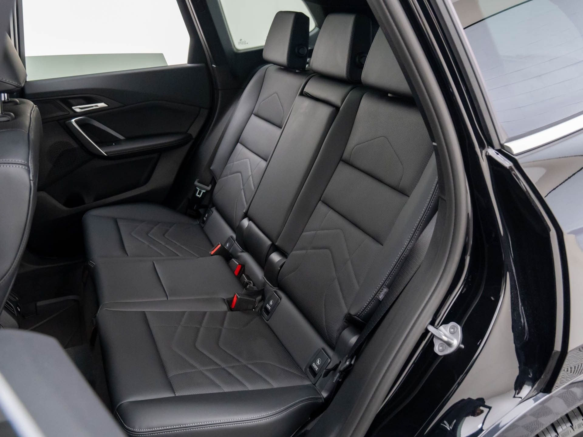 New 2026 Jet Black BMW xDrive28i image 17