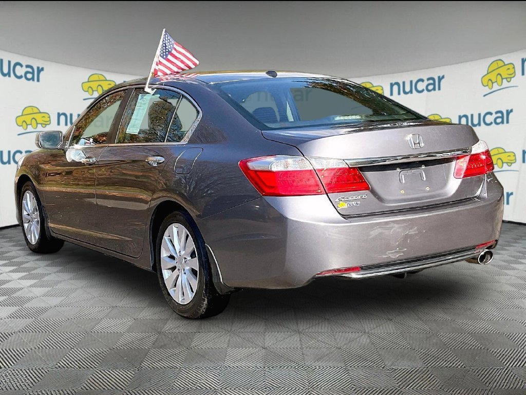 Used 2013 Gray Honda EX-L image 4