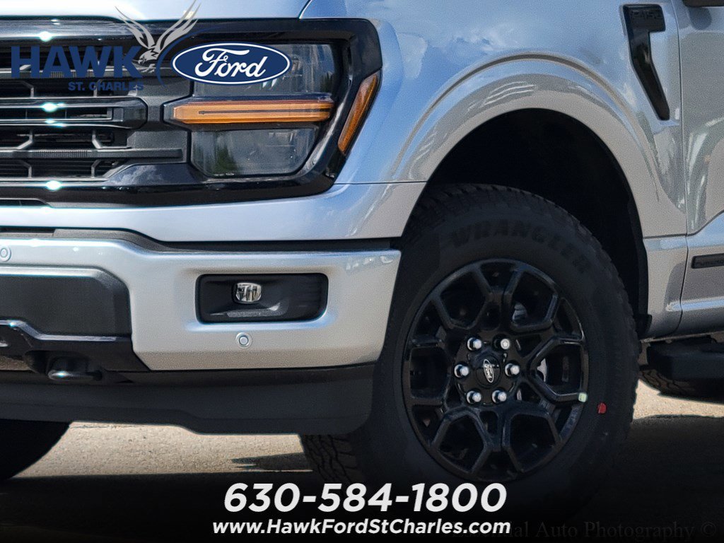 New 2026 Iconic Silver Metallic Ford XLT image 3