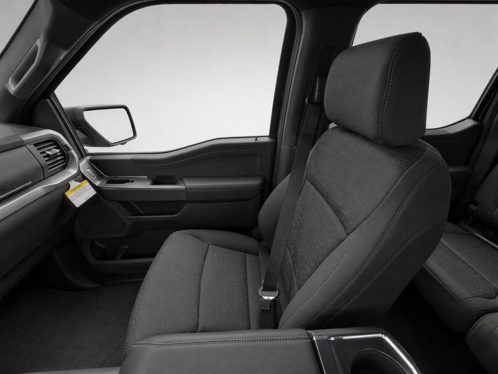 New 2026 Agate Black Metallic Ford XLT image 15