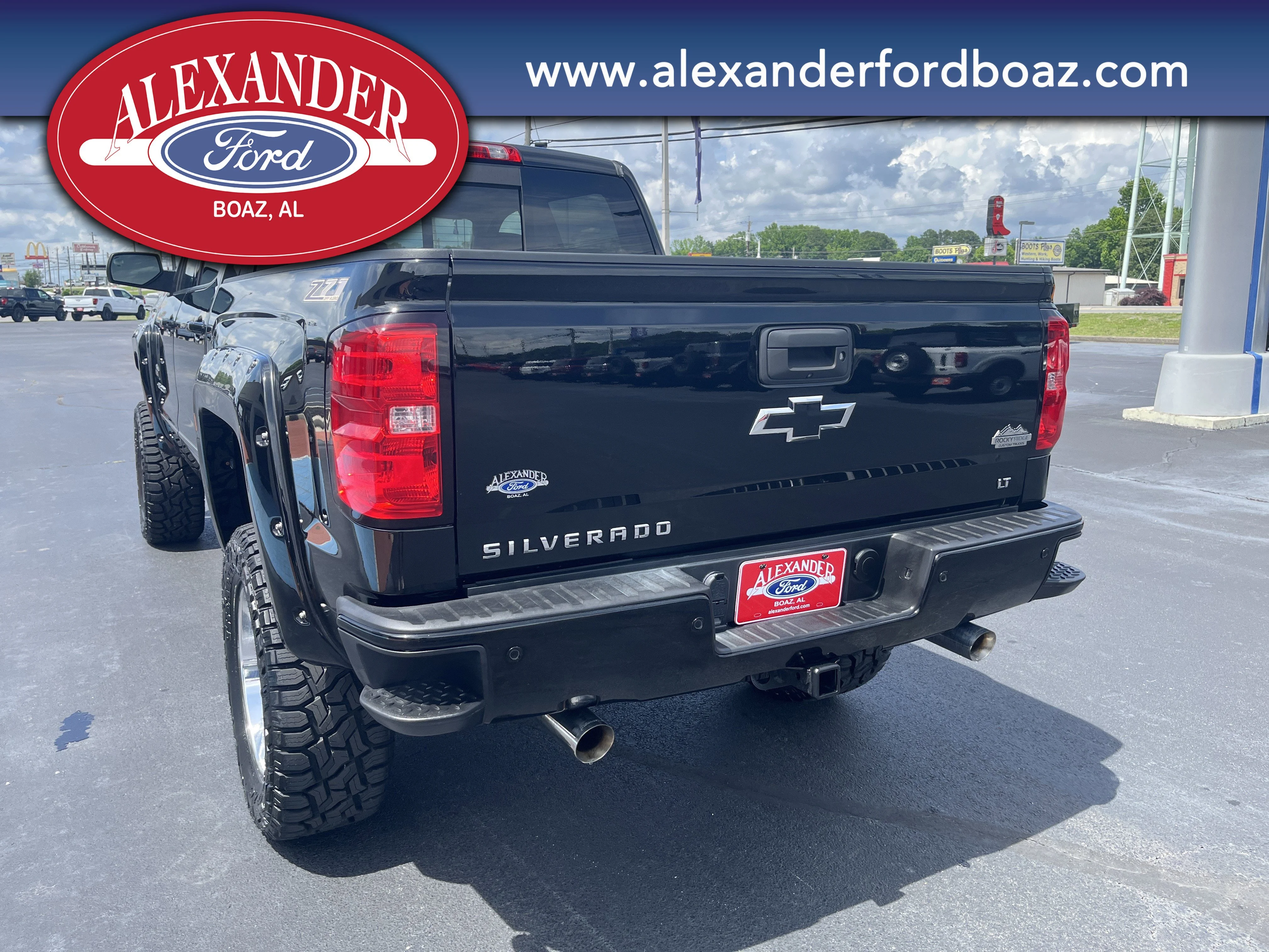2018 Chevrolet Silverado 1500 LT Z71 - Photo 6