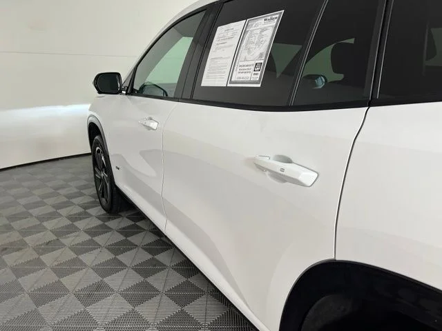 Used 2026 White Buick Sport Touring image 10