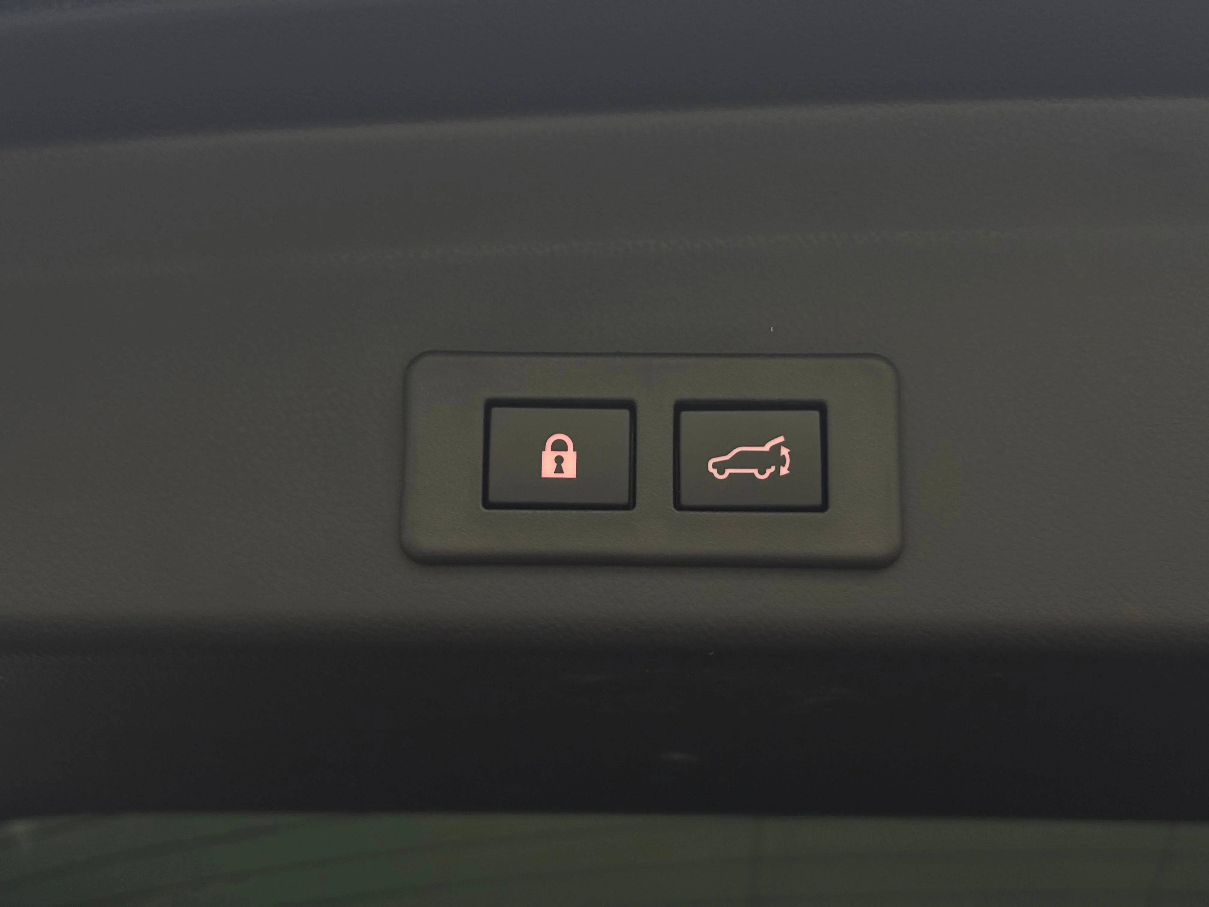 Used 2025 Crystal Black Silica Subaru Onyx Edition image 11