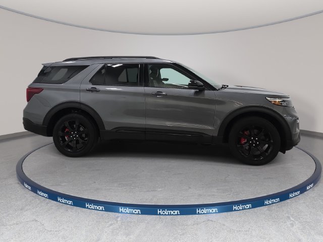 Used 2023 Gray Ford ST image 5