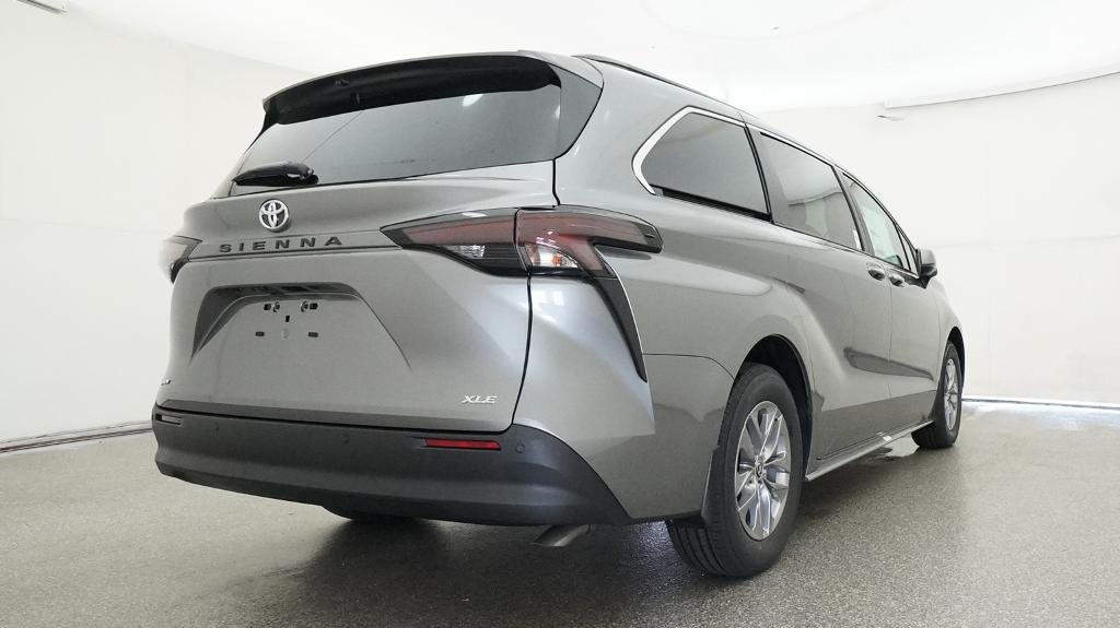 New 2026 Heavy Metal Toyota XLE image 21