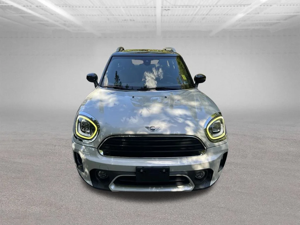 Used 2021  MINI Oxford Edition image 9