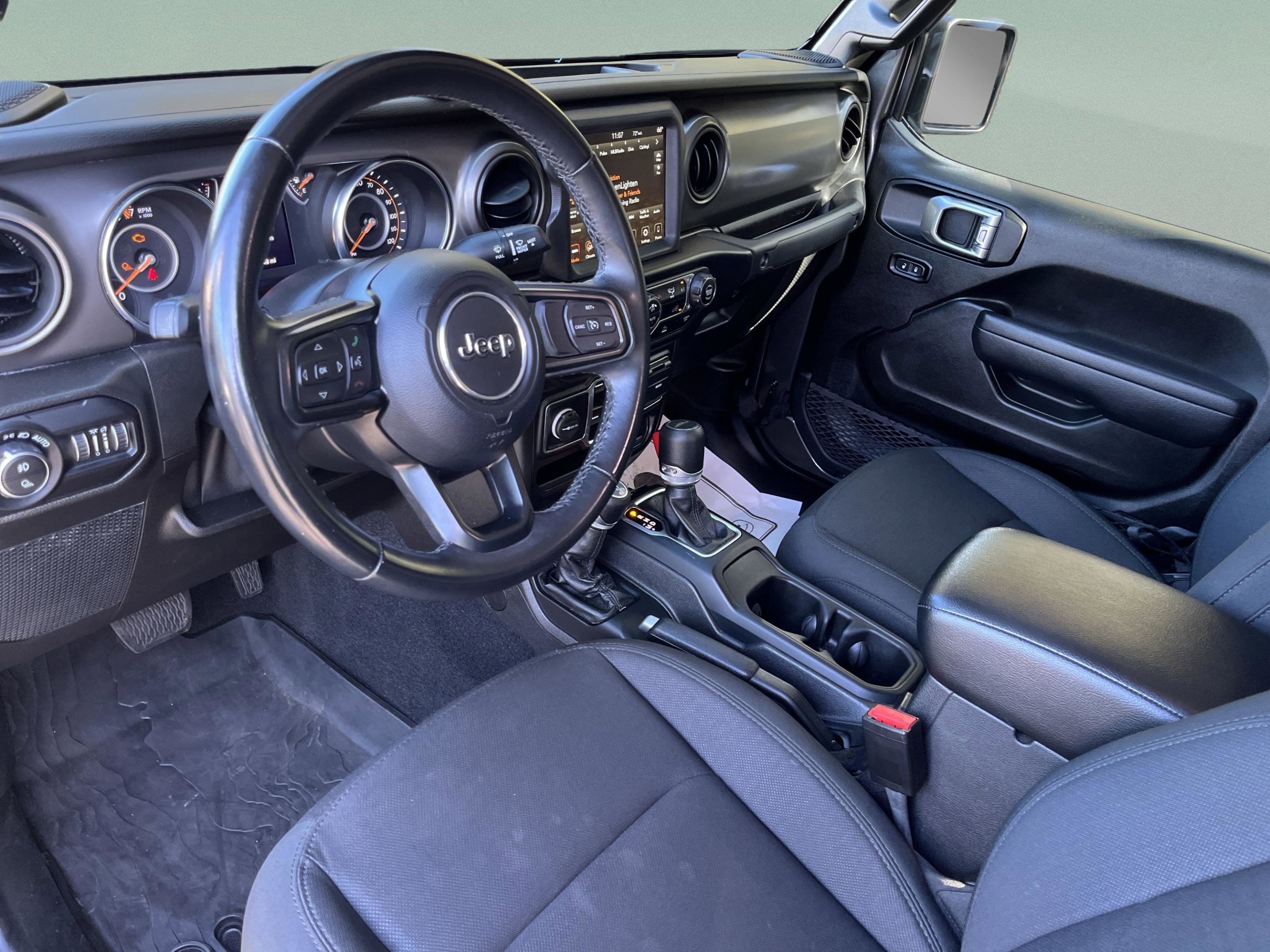Used 2022 Granite Crystal Metallic Clearcoat Jeep  image 11