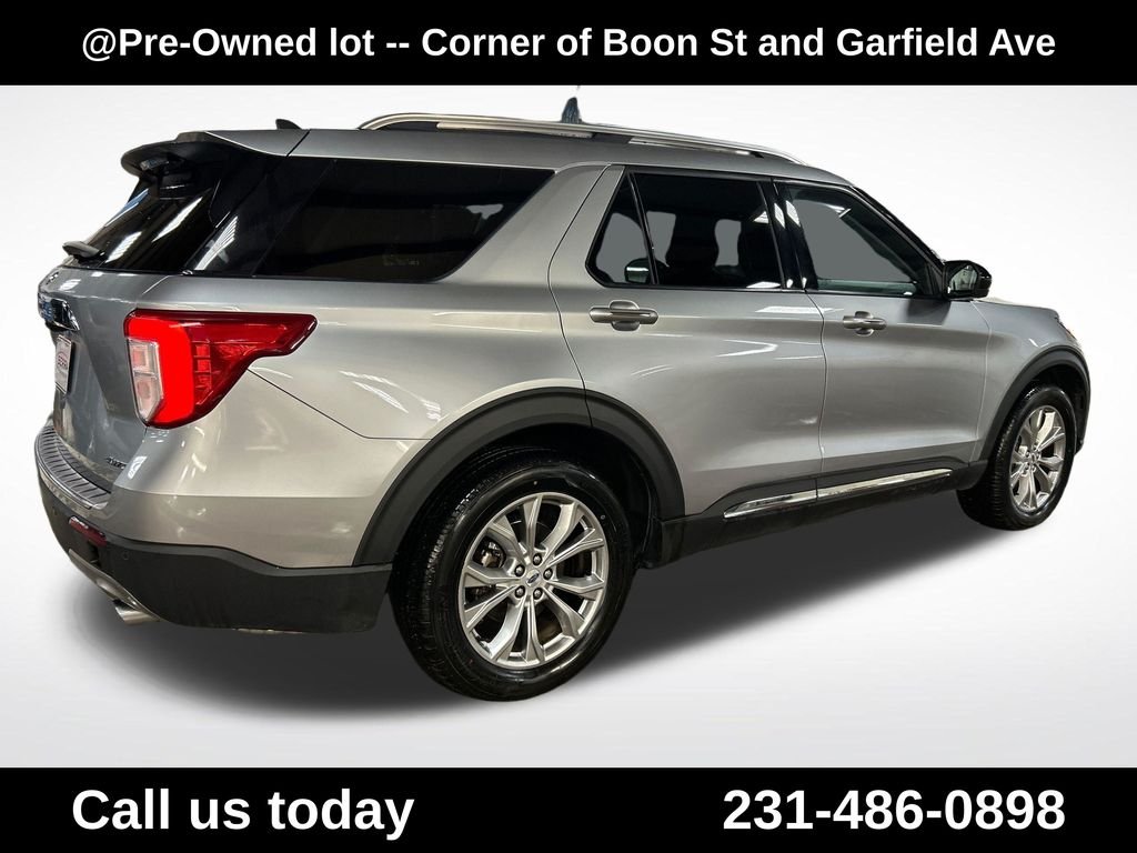 Used 2023 Silver Ford Limited image 5