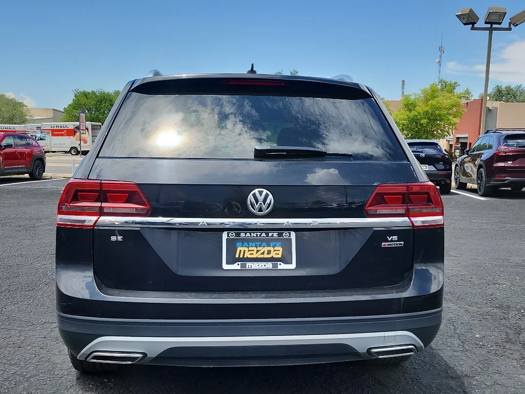 Used 2018 Deep Black Pearl Volkswagen 3.6L V6 SE image 7