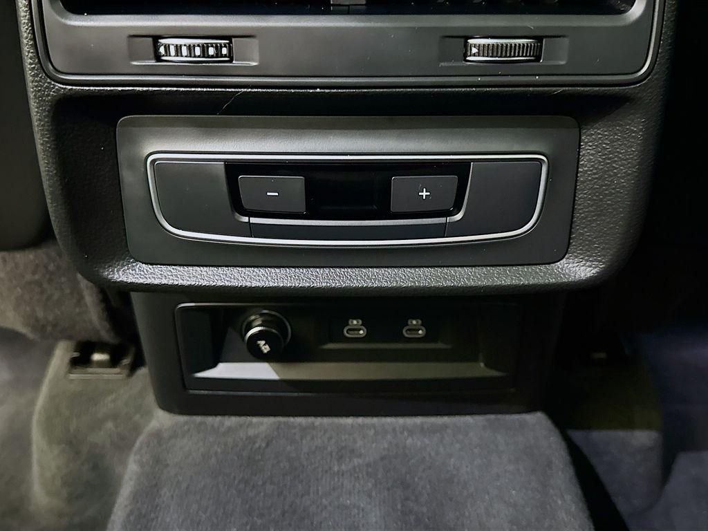 2022 Audi Q7 Premium - Photo 17