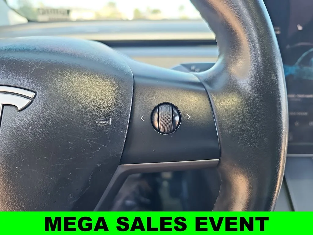 Used 2018 Blue Tesla Long Range image 17