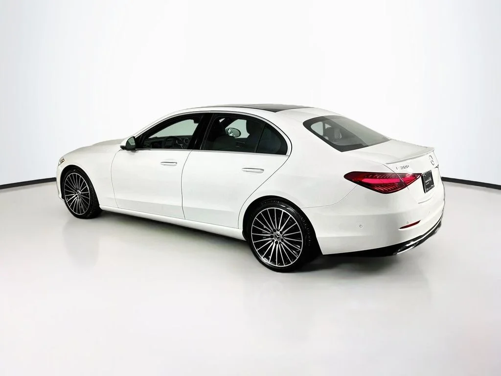 Used 2026  Mercedes-Benz C 300 image 5