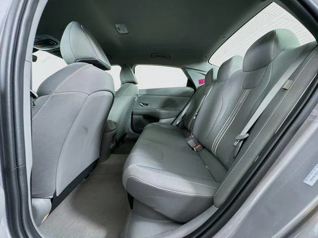 2025 Hyundai Elantra Blue - Photo 37