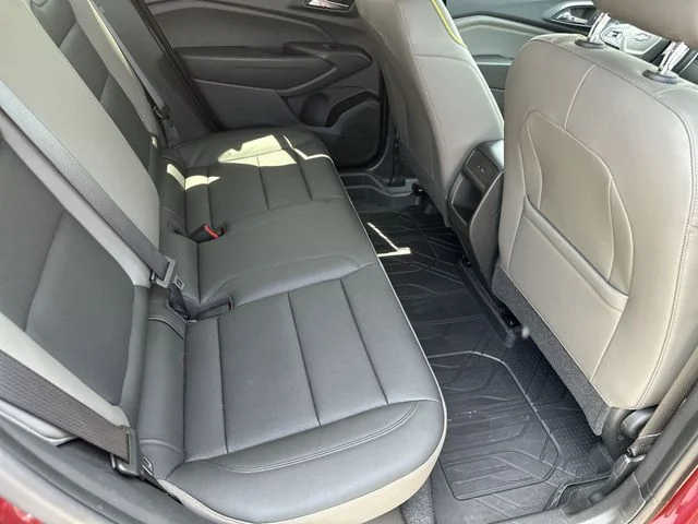 Used 2024 Red Chevrolet ACTIV image 28