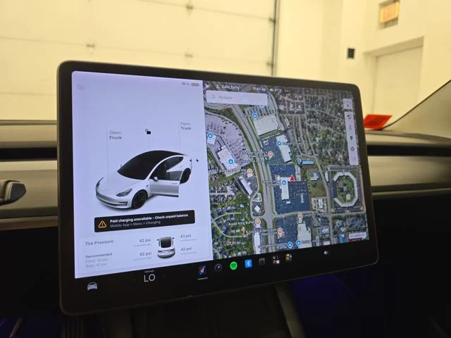 Used 2021 Pearl White Multi Tesla Performance image 22