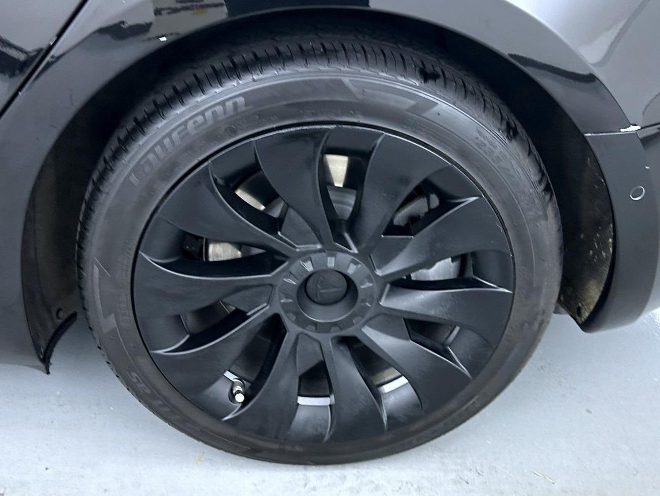 Used 2021 Black Tesla Standard Range Plus image 22