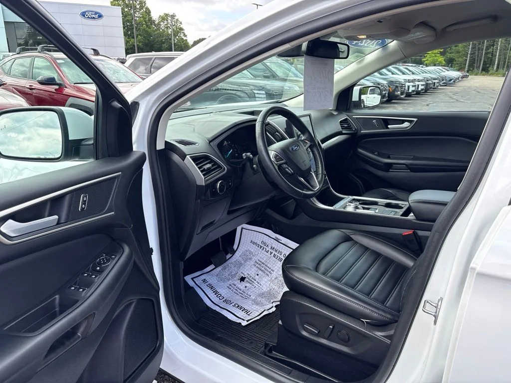 Used 2024 Oxford White Ford SEL image 10