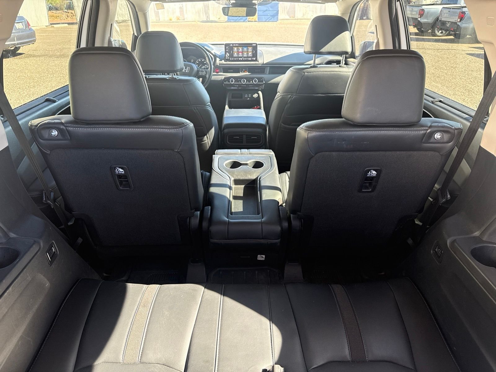 2025 Honda Pilot EX-L - Photo 11